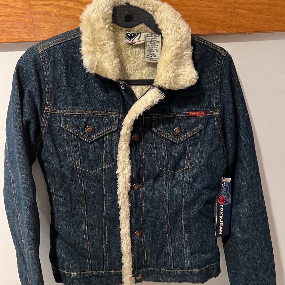NWT Roxy Jean Faux Fur Lined Denim Jacket Size Small
